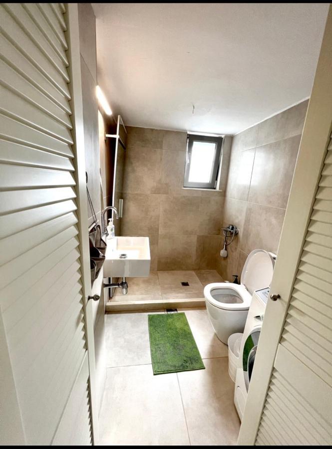 Nikaia Metro House Apartment Piraeus Bagian luar foto