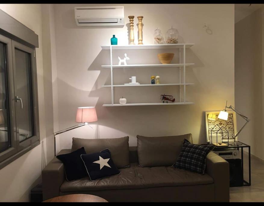 Nikaia Metro House Apartment Piraeus Bagian luar foto